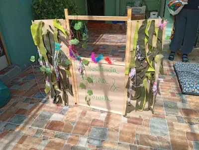 Escenario de títeres infantil - miniatura 2