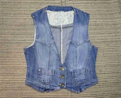 ᯓ★ Chaleco mezclilla, Denim vest, entallado y dise - miniatura 1