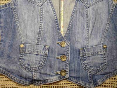 ᯓ★ Chaleco mezclilla, Denim vest, entallado y dise - miniatura 3