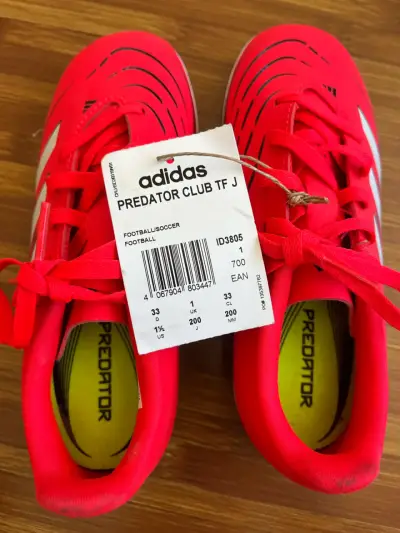 Zapatillas de fútbol Adidas nuevas talla 33 - miniatura 2