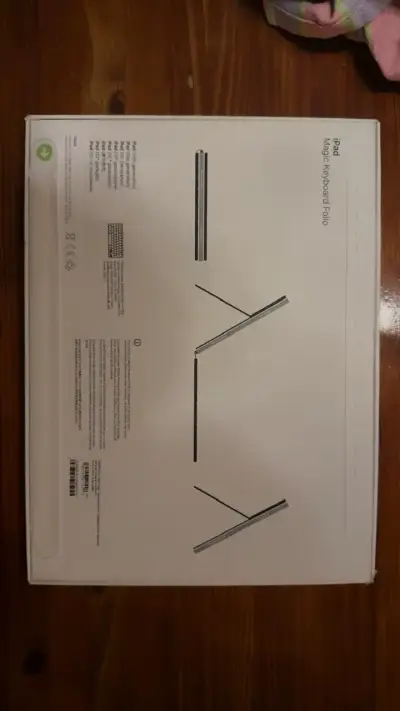 Funda teclado para tablet nueva Apple Original - miniatura 4