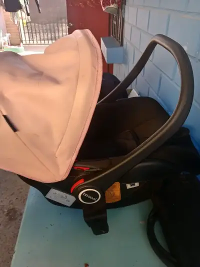 Silla de auto con capota rosa - miniatura 3