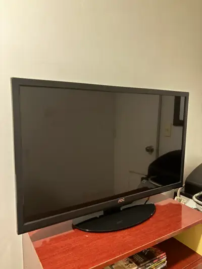 Televisor AOC 32 pulgadas - miniatura 1