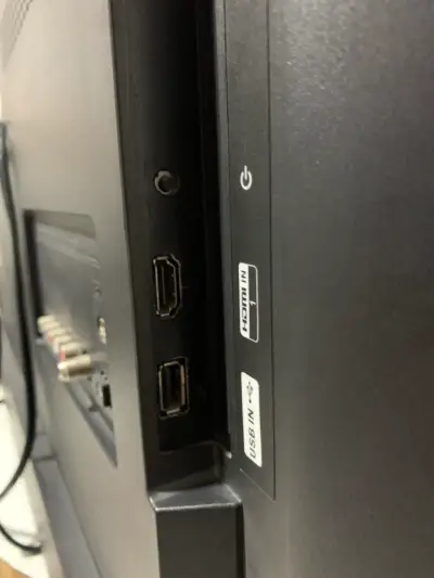 Televisor LG pantalla plana - miniatura 3