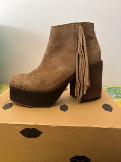 Botin de gamuza marca foster - miniatura 1