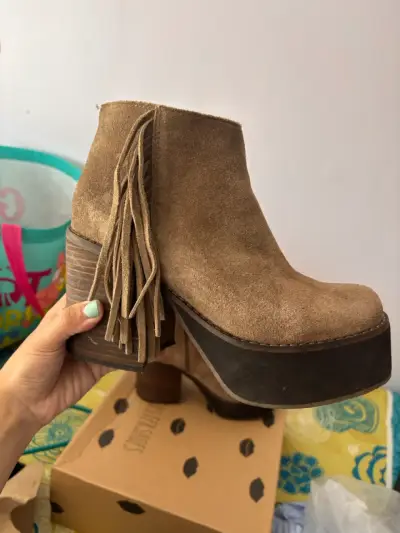 Botin de gamuza marca foster - miniatura 2