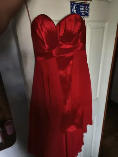 Vestido rojo de fiesta - miniatura 4