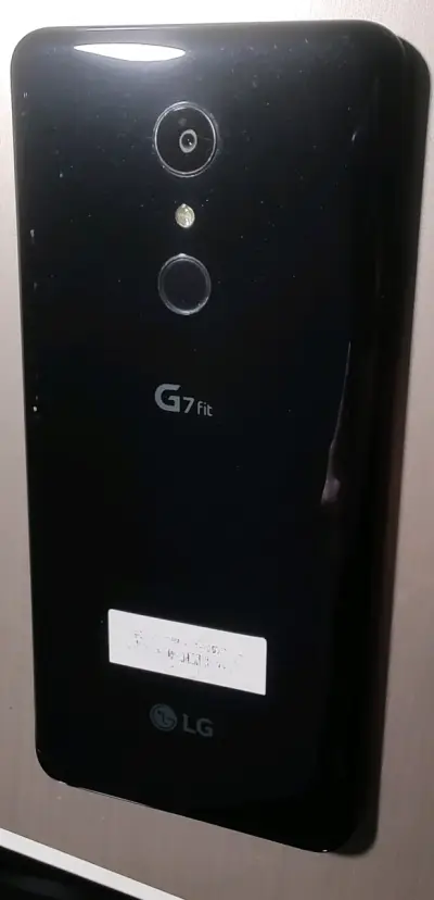 Smartphone LG G7 Fit Aurora black (usado) - miniatura 1