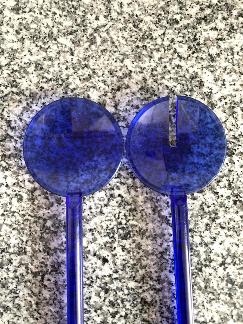 2 juegos  de cucharas para ensalada azul / Guzzini - 2