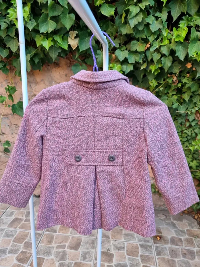 Abrigo niña marca Oshkosh talla 4 - 2
