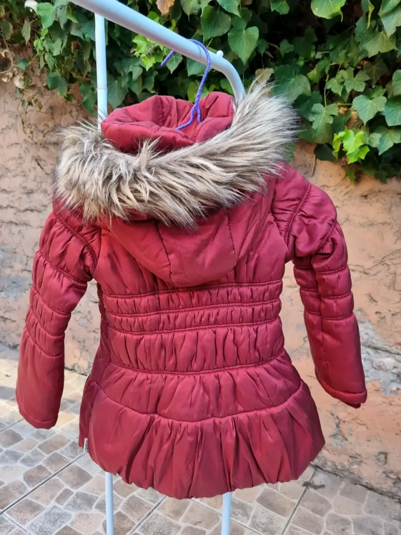 Parka infantil burdeo con capucha talla 4 - 3