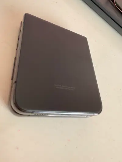 Samsung Z Flip 4 - miniatura 5
