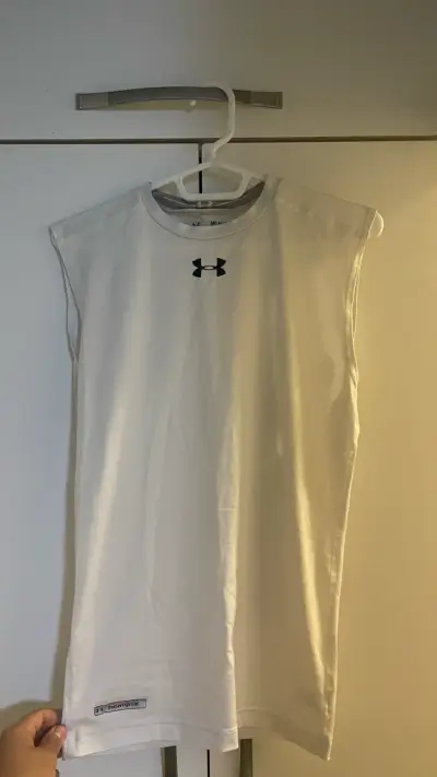 Polera under armour compresiva blanca talla M - miniatura 1