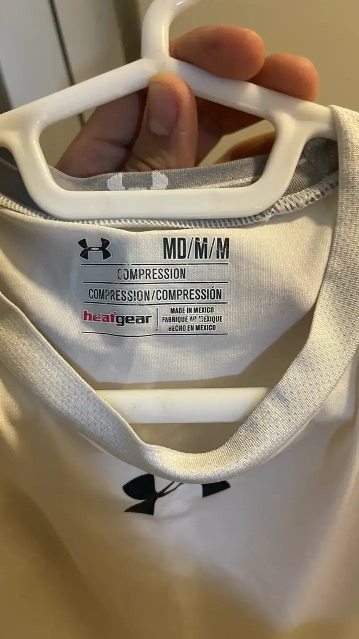Polera under armour compresiva blanca talla M - 3