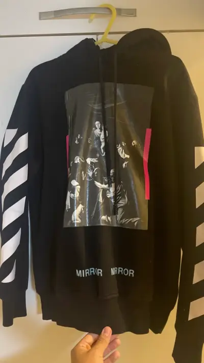 Polerón negro off-white original, esta 10/10 - miniatura 2