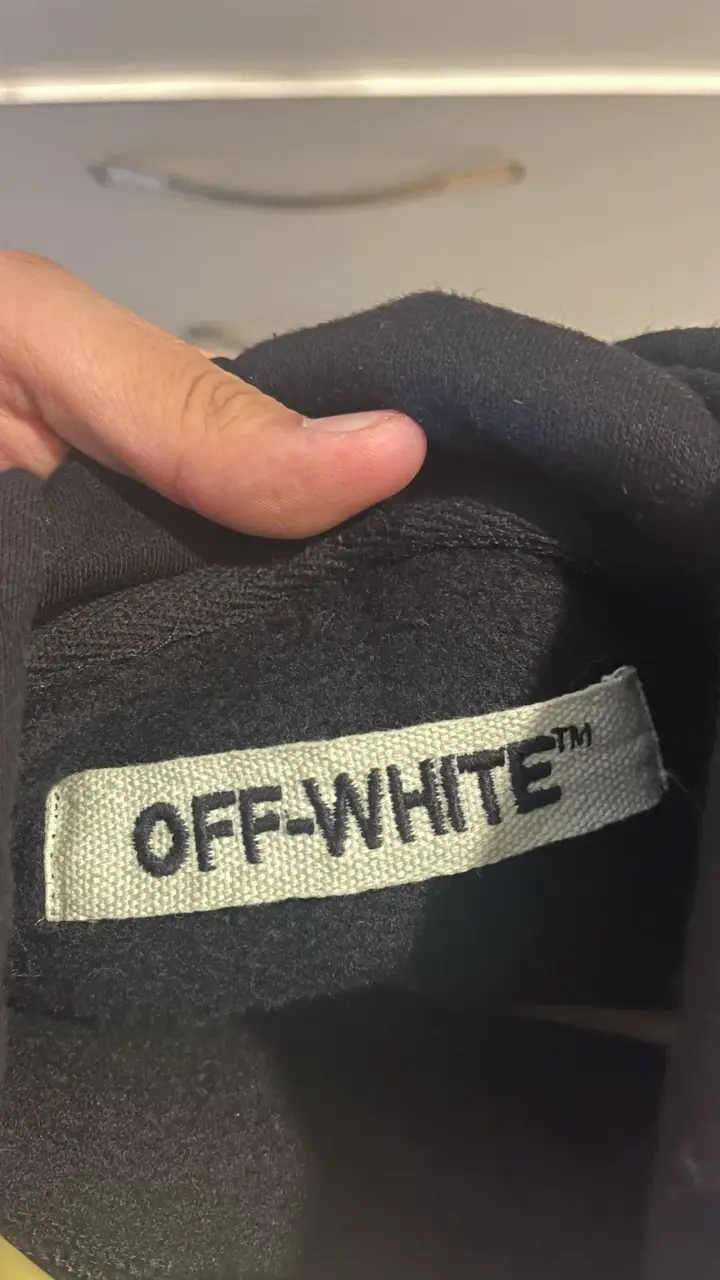 Polerón negro off-white original, esta 10/10 - 3