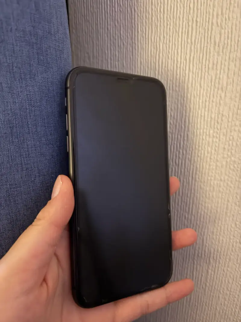 iPhone 11 - 6