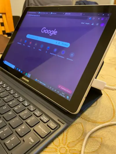 Tablet Samsung con teclado - miniatura 3