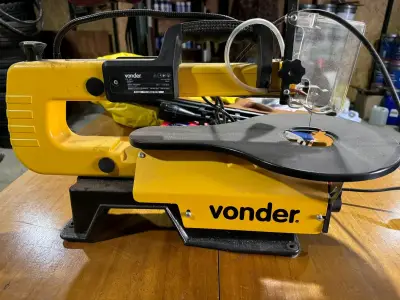 Sierra caladora de banco Vonder - miniatura 1
