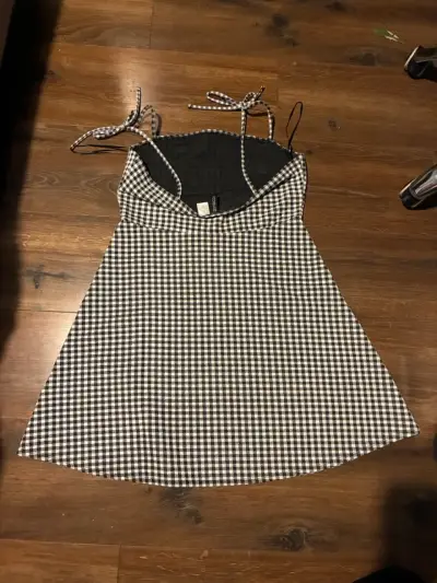 2 Vestidos de cuadros blanco y negro 1 calza - miniatura 2
