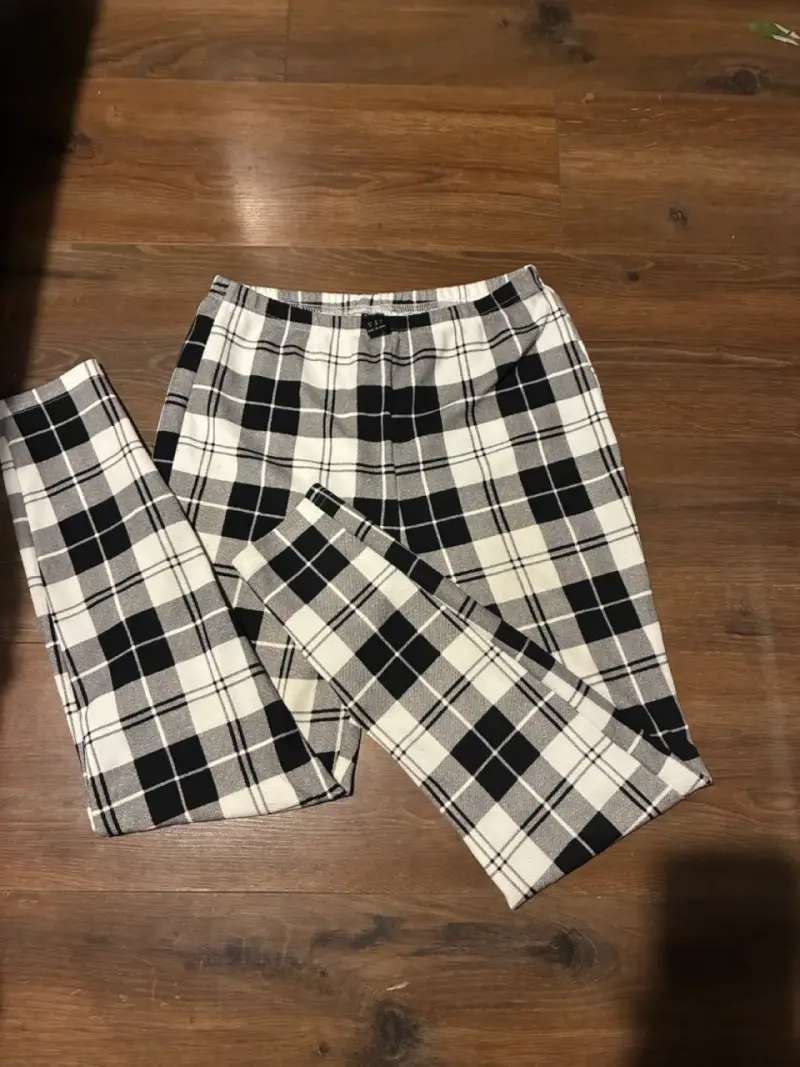 2 Vestidos de cuadros blanco y negro 1 calza - 6