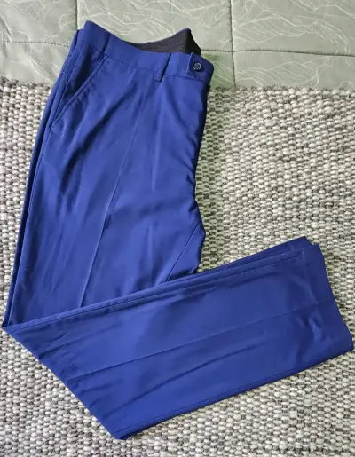 Traje azul con pantalón - miniatura 4