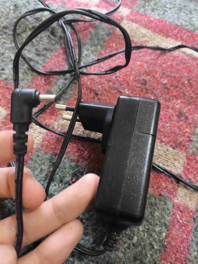 Cargador Motorola negro - miniatura 2