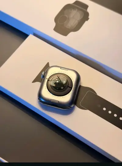 Reloj inteligente gris oscuro - miniatura 5