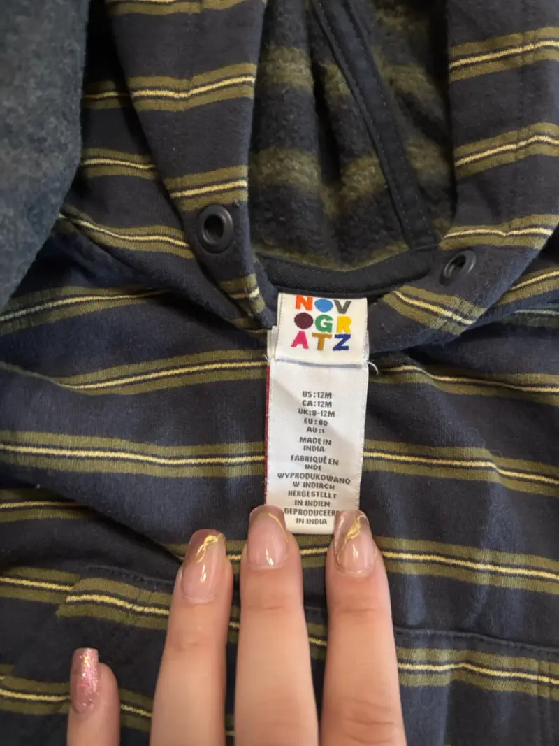 Conjunto de ropa infantil a rayas - 2