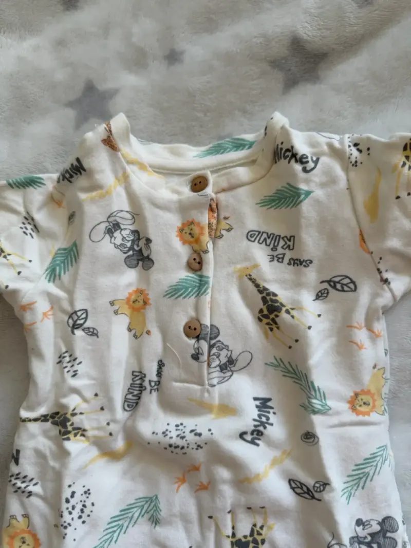 Pijama bebé con diseño Disney - 3