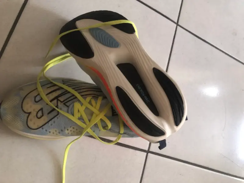 Zapatillas de Running  New Balance Celestes - 3