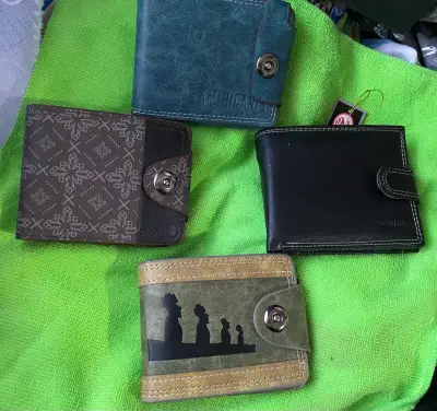 Billetera de cuero para hombre - miniatura 2
