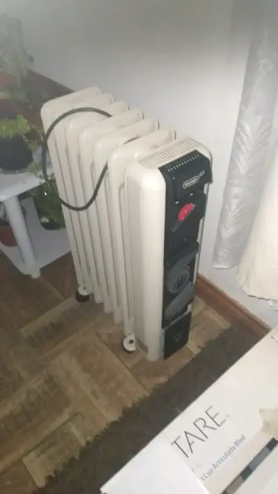 Calefactor eléctrico tipo radiador - miniatura 2