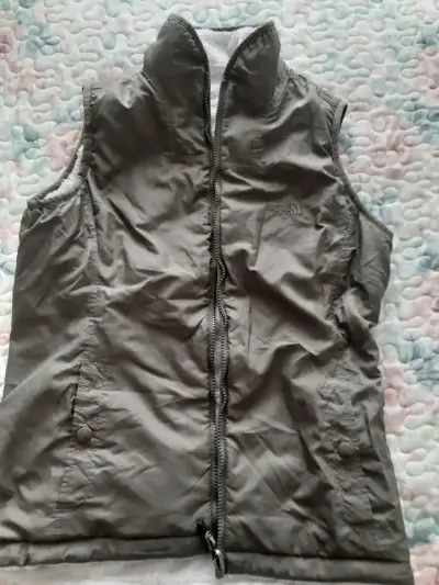 Chaqueta beige con cuello de borrego - miniatura 3