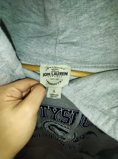 Polerón gris Marca Jon Lauren con capucha - miniatura 2
