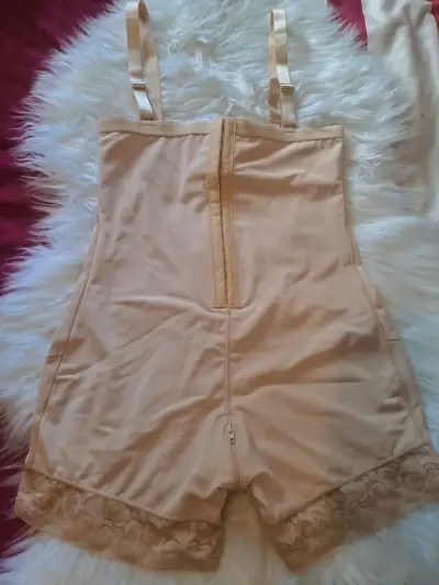Faja moldeadora beige talla XL - miniatura 1
