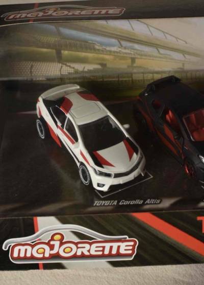 Set de autos Toyota Racing - miniatura 4