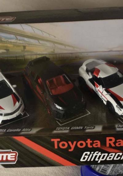 Set de autos Toyota Racing - miniatura 5