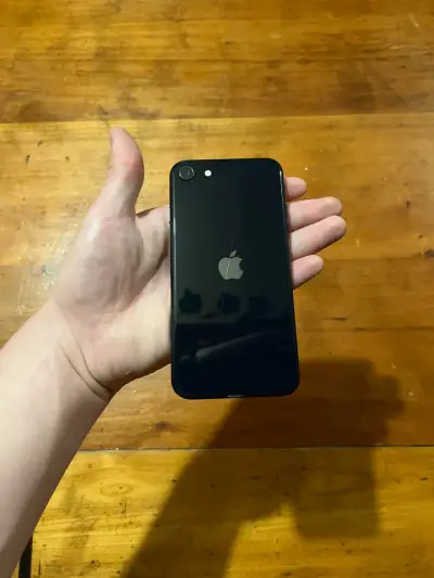 iPhone SE3 2022 - miniatura 3