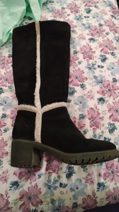 Botas largas  1 par marron 1 par negras con forro - miniatura 2