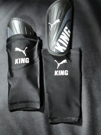 Canilleras Puma King negras - miniatura 2