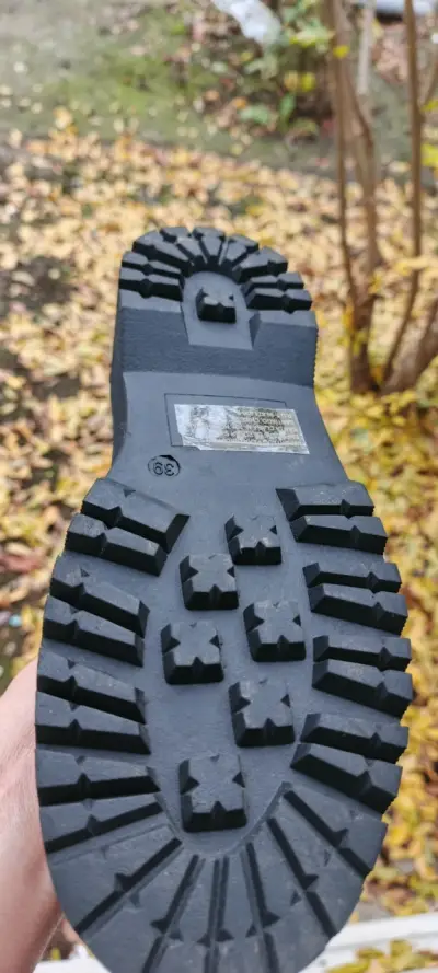 Botín negro de cuero con plataforma - miniatura 4