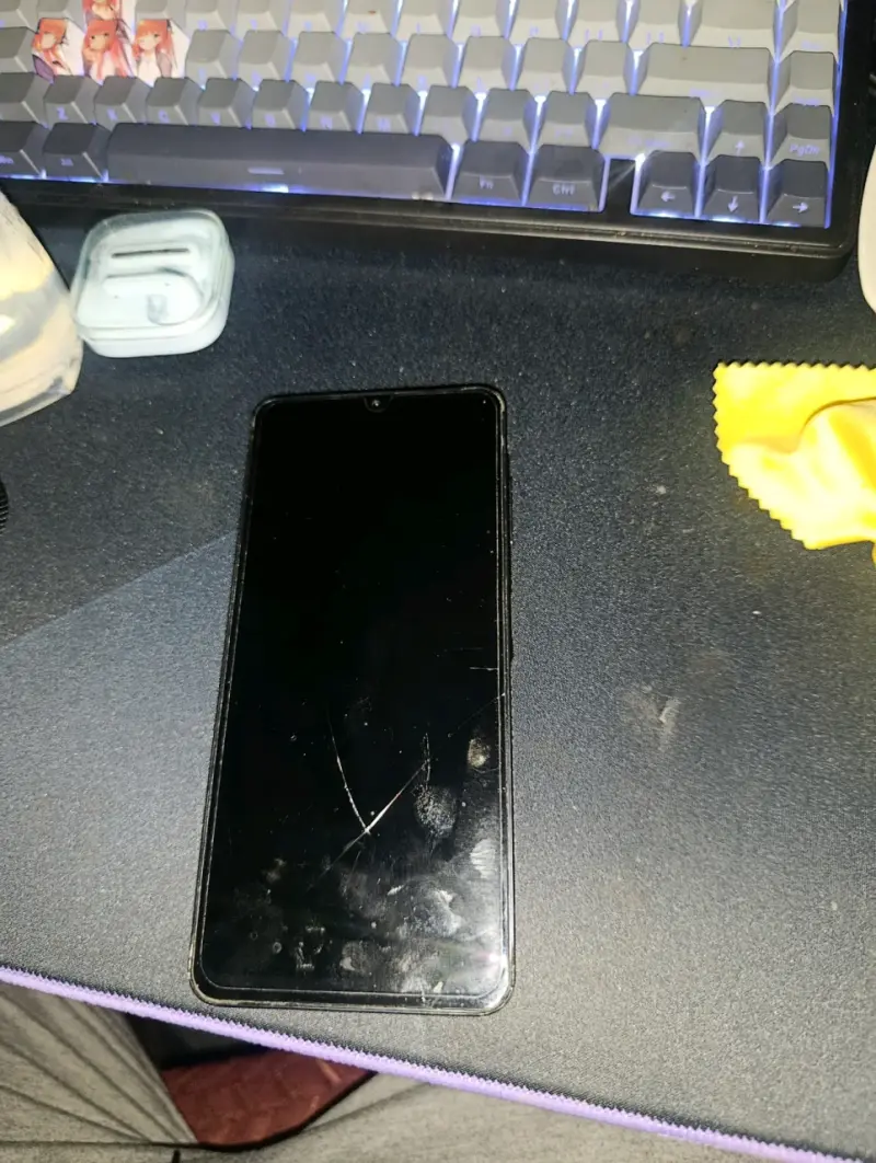 Teléfono samsung galaxy A06 - 2