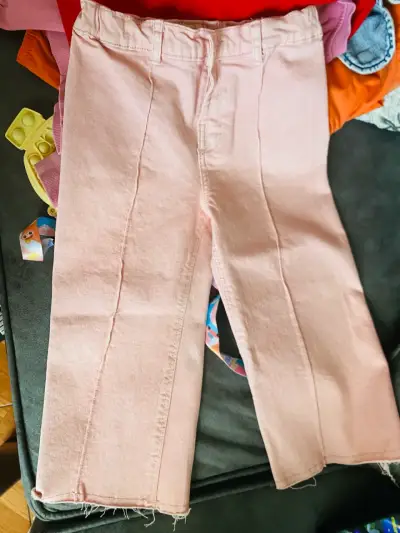 Pantalones rosados cortos - miniatura 1