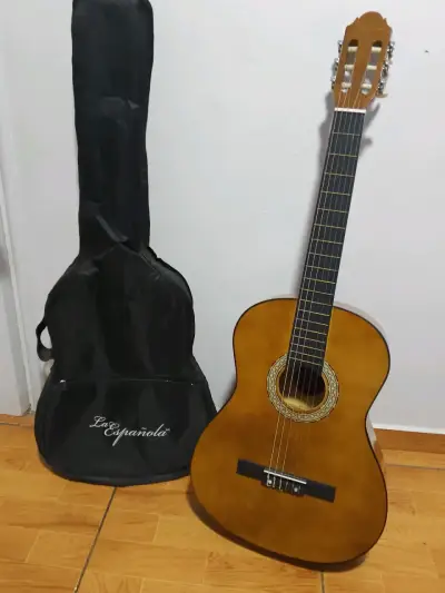 Guitarra clásica acústica marrón - miniatura 2