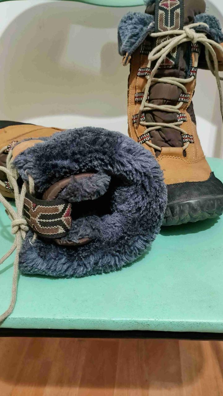 Botas de invierno café y negro - 3