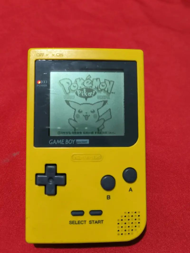 Game Boy Pocket amarillo - 2