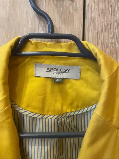 Blazer amarillo de mujer - miniatura 2