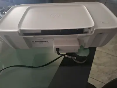 Impresora HP blanca compacta - miniatura 1