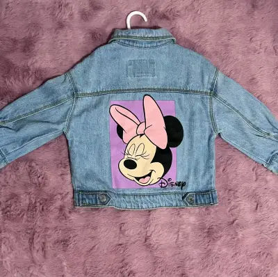 Chaqueta de mezclilla Minnie ZARA - miniatura 1